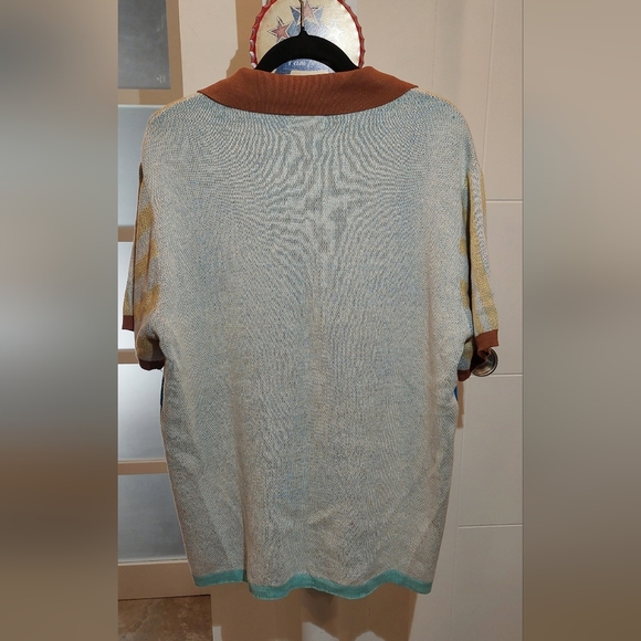 Simple Men's Sunrise Motif V-Neck Sweater — Blue, Teal & Brown - Picture 4 of 9